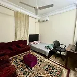 Full Flat - Low Budget